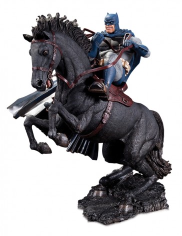 DC Collectibles - The Dark Knight Returns - A Call to Arms - Mini Battle Statue
