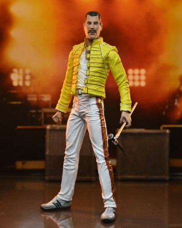 NECA - Freddie Mercury Yellow Jacket - Actionfigur