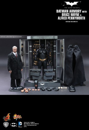 Hot Toys - Batman Armory with Alfred Pennyworth 