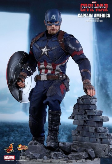 Captain America - Captain America: Civil War - Battling Version