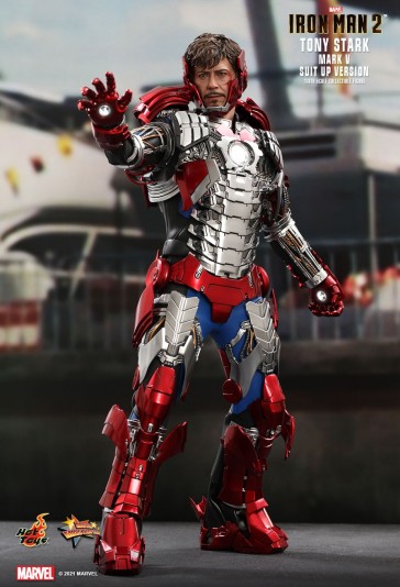 Hot Toys - Tony Stark - Mark V Suit up Version