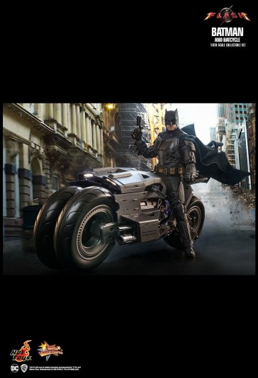 Hot Toys - Batman & Batcycle Set - The Flash