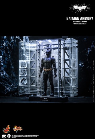 Hot Toys - Batman Armory with Bruce Wayne - The Dark Knight Rises