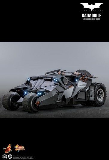 Hot Toys - Batmobil - Batman Begins