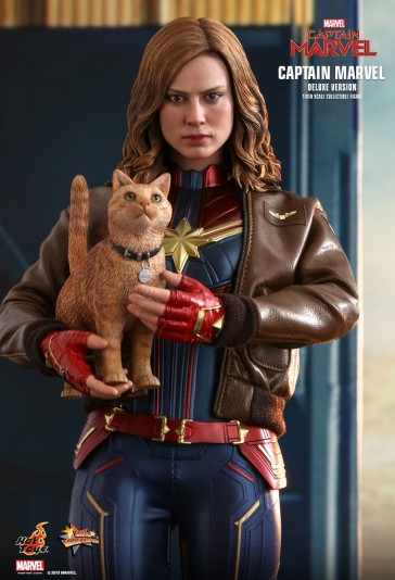 Hot Toys - Captain Marvel - Deluxe Version 