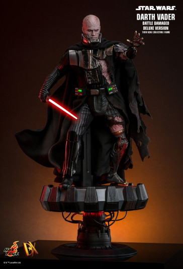 Hot Toys - Darth Vader - Battle Damaged - Deluxe Version 