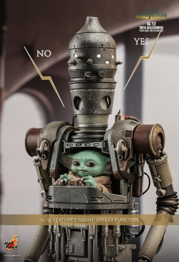 Hot Toys - IG-12 with Accessories Collectible Set - Star Wars: The Mandalorian