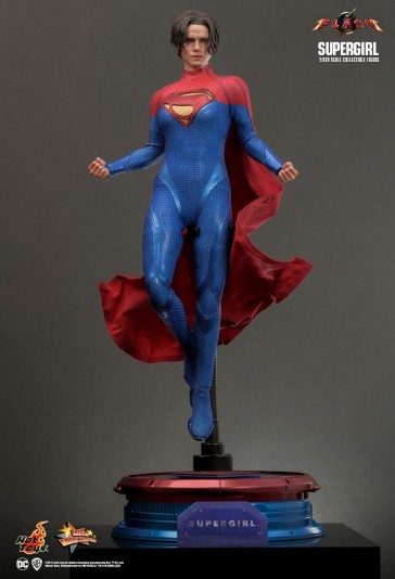 Hot Toys - Supergirl - The Flash