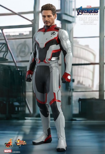 Hot Toys - Tony Stark Team Suit Version - Avengers - Endgame