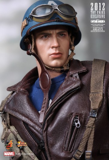 The First Avenger Captain America Rescue Version - Hot Toys