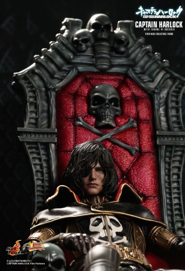Hot Toys - Captain Harlock with Throne of Arcadia 