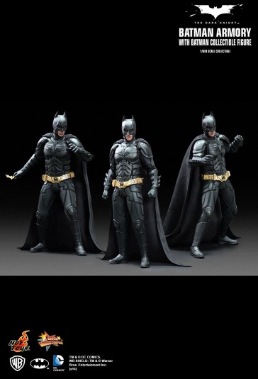 Hot Toys - Batman Amory with Batman
