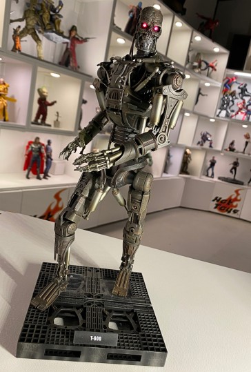 Hot Toys - Terminator - Salvation Endoskeleton T-600 