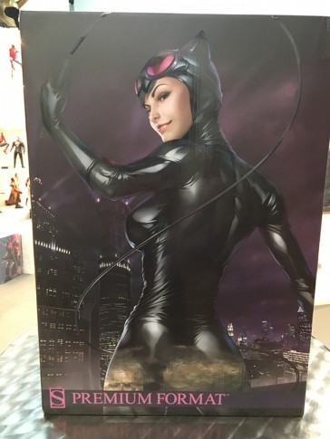 Catwoman - Premium Format Statue 