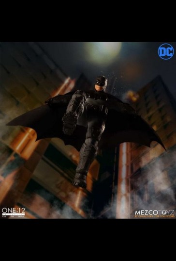 Mezco Toyz - Batman Supreme Knight - DC Comics - The One:12 Collective 