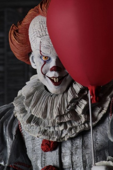 NECA - Pennywise - Bill Skarsgard - Es 2017 - Stephen King - 1/4