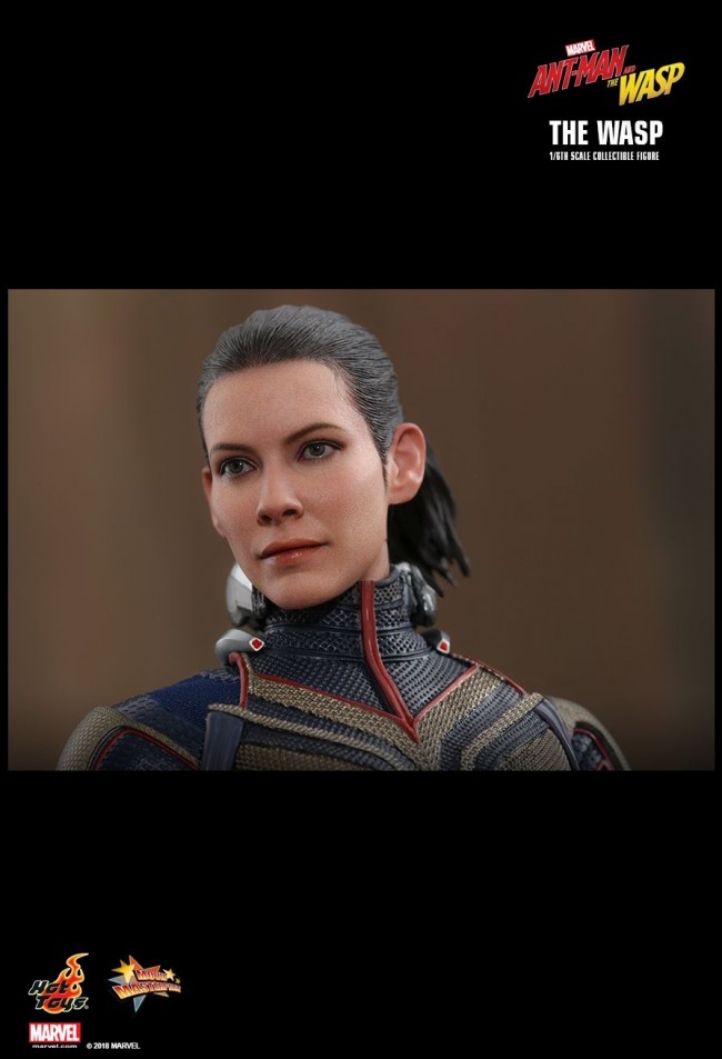 Hot Toys 1:6 The Wasp Actionfigur – Ant-Man And The Wasp, Mit LED-Helm & Beweglichen Flügeln