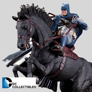 DC Collectibles - The Dark Knight Returns - A Call to Arms - Mini Battle Statue
