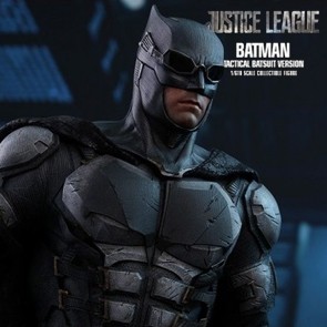 Batman Tactical Batsuit Version - Justice League - Hot Toys