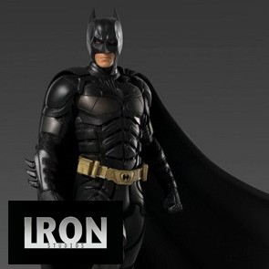 Iron Studios - Batman - The Dark Knight - Deluxe Art Statue