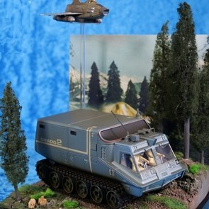 Sixteen 12 - UFO Deluxe DieCast Collection - Shado 2 Control Mobile with Sky 1 