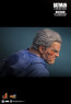 Hot Toys - Batman Battle Damaged - Batman: The Dark Knight