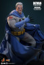 Hot Toys - Batman Battle Damaged - Batman: The Dark Knight