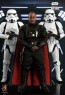 Hot Toys - Moff Gideon - Star Wars: The Mandalorian