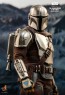 Hot Toys - Mandalorian & The Child - Star Wars: The Mandalorian
